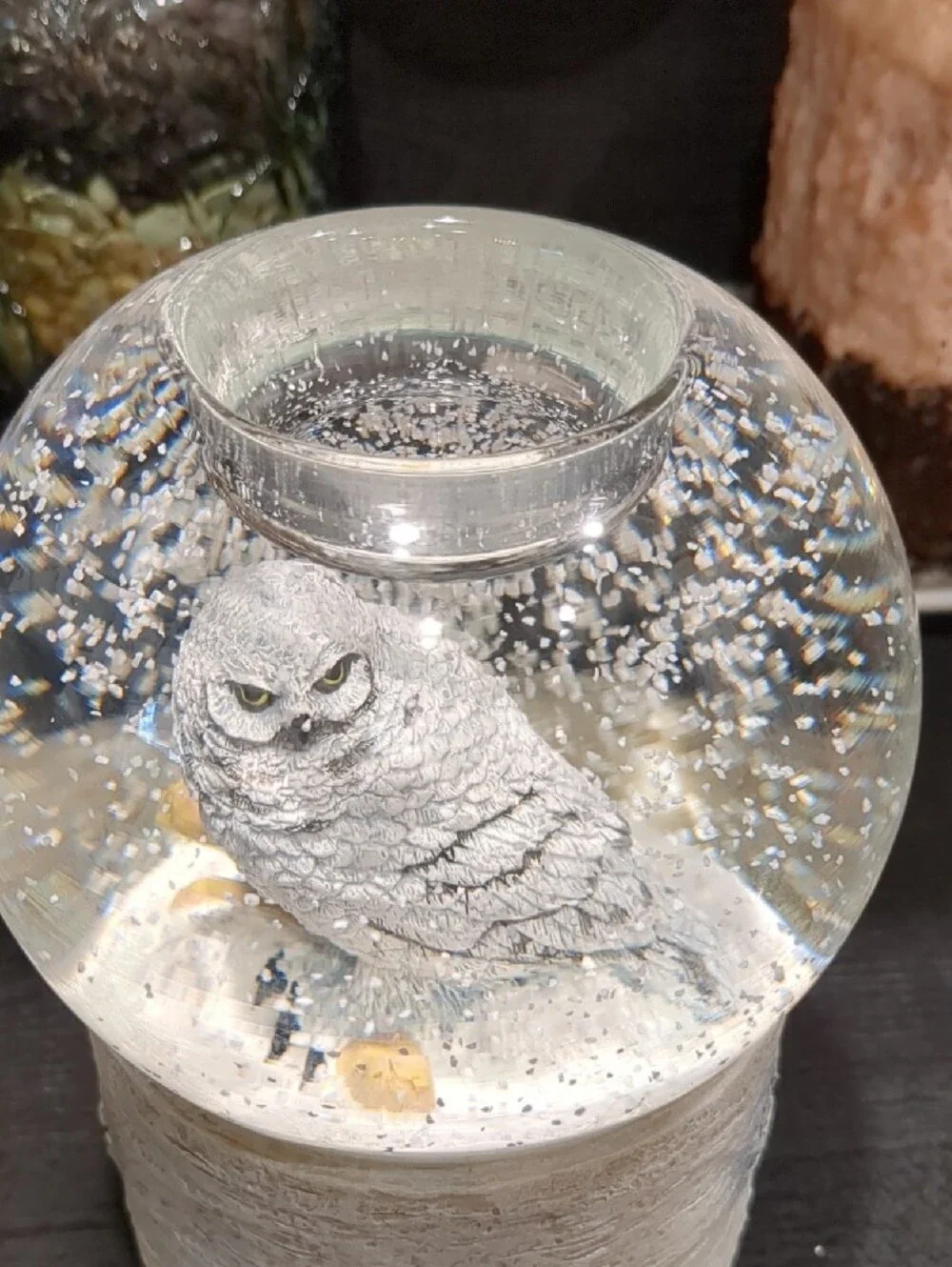 PartyLite Snowy Owl Snowglobe Tealight Holder Nature's Wonder Moving Snow NIB - Picture 7 of 8